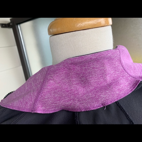 Lululemon jacket, grey with pink, EUC, Size 4 - Picture 9 of 12